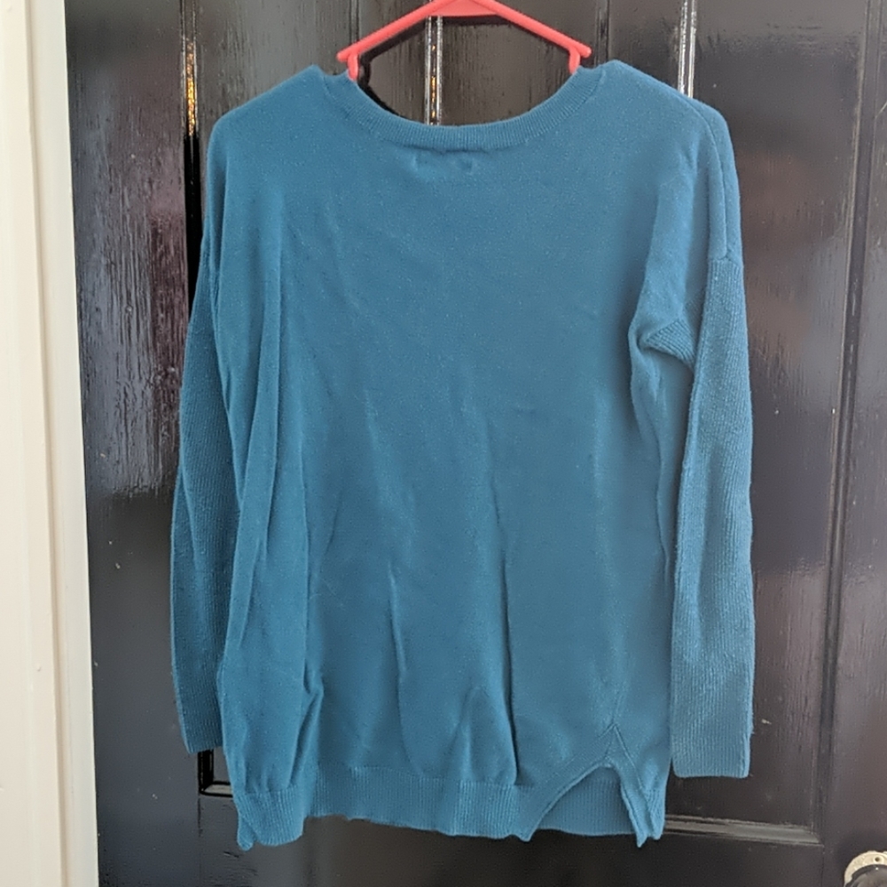Sweater - Picture 2 of 3